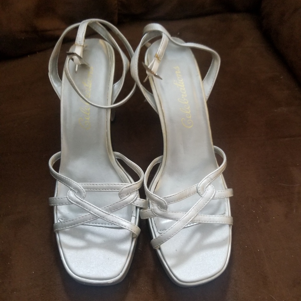 Size 8 3inch heels
